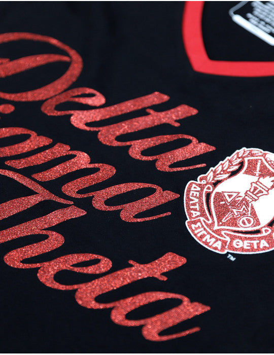 Delta Sigma Theta Wide Bottom V-neck Black T-shirt
